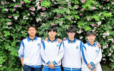 春暮夏始，蔷薇花也即将谢幕